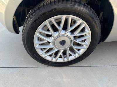 Lancia Ypsilon 5P GPL Ecochic Gold Grigio usata Qualiano