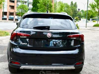 Fiat Tipo TIPO 1.6 MJET CROSS 130CV Nero usata Torino