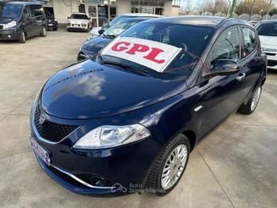 Lancia Ypsilon 5p.GPL Ecochic Silver Blu/Azzurro usata Qualiano