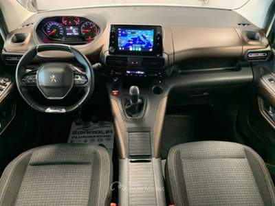 Peugeot Rifter 7 POSTI GT Line 1.5 BlueHDi Standard Bianco usata Qualiano