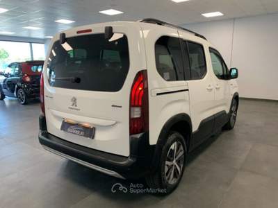 Peugeot Rifter 7 POSTI GT Line 1.5 BlueHDi Standard Bianco usata Qualiano