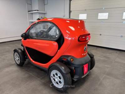 Renault Twizy 45 Intens Elettrica 125 CC Arancione usata Qualiano