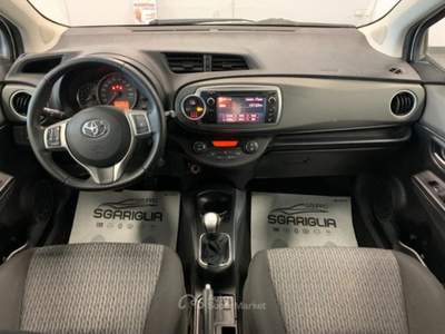 Toyota Yaris Benzina Lounge 5 Porte Bianco usata Qualiano