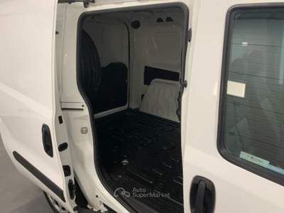 Fiat Doblò Doblo 1.4 Metano 3 Posti Natural Power Cargo Bianco usata Qualiano