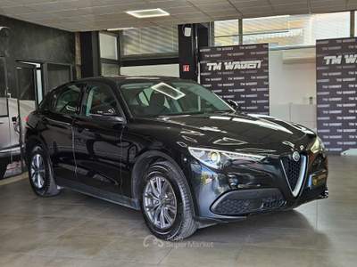 Alfa Romeo Stelvio Alfa Romeo Stelvio 2.2 t Business Q4 190cv auto Nero usata Pistoia