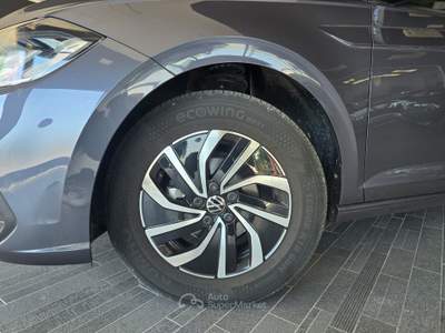 Volkswagen Polo LIFE 1.0 tsi 90 CV dsg Grigio usata Ferrara