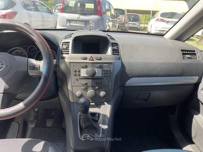Opel Zafira 1.9 TDCI COSMO NEO PATENTATI Grigio usata Perugia