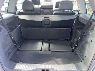 Opel Zafira 1.9 TDCI COSMO NEO PATENTATI Grigio usata Perugia