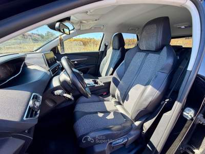 Peugeot 3008 Peugeot 3008 1.5 Blue HDI 130 Allure #10977 Nero usata Olbia