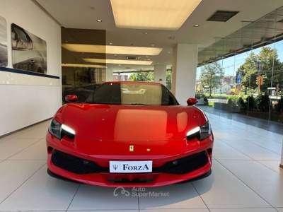 Ferrari 296 3.0 GTB Rosso usata Venaria Reale