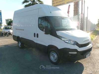 Iveco Daily 35S13 2.3 130CV E5 FURGONE P.3520 H3 Bianco usata Giugliano in Campania