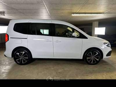 Mercedes-Benz Classe T Classe T Long 180d Sport auto Bianco usata Mezzocorona