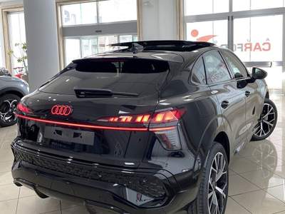 Audi Q3 Sportback 35tdi Identity Black 2026 km0|tetto+pelle totale| Nero usata San Felice a Cancello