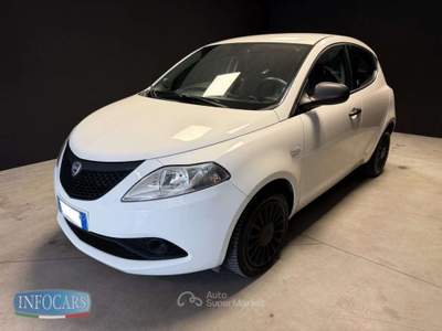 Lancia Ypsilon 1.0 Hybrid 70 cv Ecochic Silver - PROMO Bianco usata Este