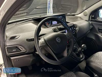 Lancia Ypsilon 1.0 Hybrid 70 cv Ecochic Silver - PROMO Bianco usata Este