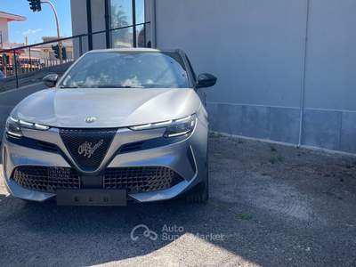 Alfa Romeo Junior Alfa Romeo Junior Hybrid 1.2 145 Cv Sprint Grigio usata Mondragone
