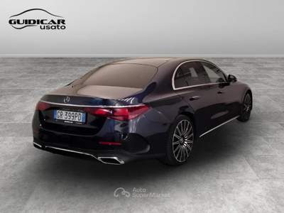 Mercedes-Benz Classe E 220 d AMG Line Premium 9G-Tronic Nero usata Lucca