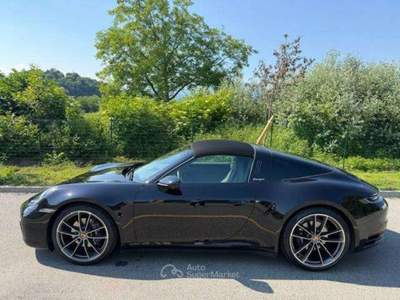 Porsche 911 992 Targa 3.0 4 * NAZIONALE * 1 proprietario Nero usata Banchette