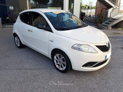 Lancia Ypsilon 5 porte GPL Ecochic Gold Beige usata Vado Ligure