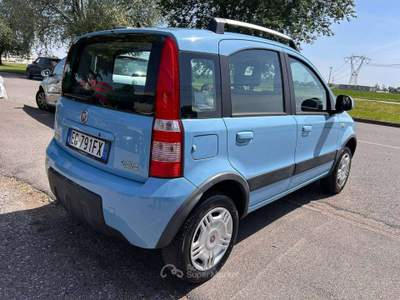 Fiat Panda II 2011 1.4 BENZINA / METANO Climbing Euro 5 Blu/Azzurro usata Inzago