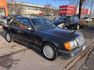 Mercedes-Benz Classe E 2.0 benzina/GPL 90 KW Grigio usata Inzago