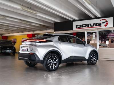 Toyota C-HR 1.8 hev Trend fwd e-cvt Argento usata Seveso