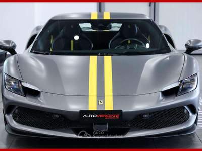 Ferrari 296 296 GTB|FULL CARBON SPEC|LIVREA GIALLO MODENA Grigio usata Vergiate