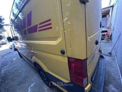 Volkswagen Crafter 2.0 tdi 140cv L3H3 Logistic my19 -  GA068SX Giallo usata Basiliano