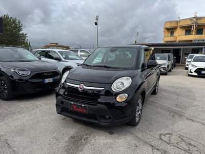 Fiat 500L 1.3 Multijet 95 CV Dualogic Trekking Nero usata Volla
