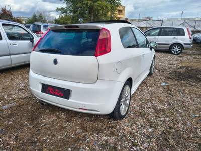 Fiat Grande Punto 1.3 MJT 90 CV 3 porte Sport Bianco usata Volla
