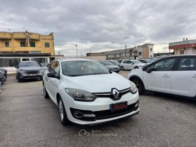 Renault Mégane Mégane 1.5 dCi 110CV S&S ESM SporTour Limited Bianco usata Volla