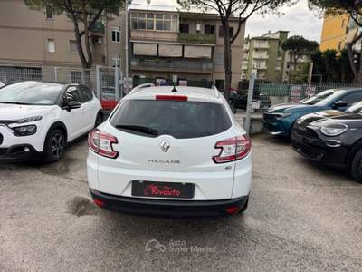 Renault Mégane Mégane 1.5 dCi 110CV S&S ESM SporTour Limited Bianco usata Volla