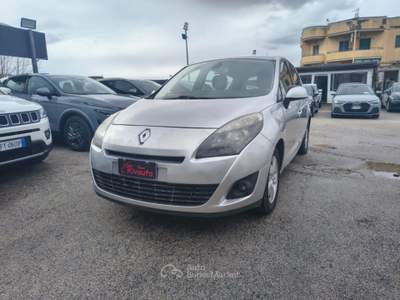 Renault Scénic 1.5 dCi 110CV Dynamique GRAN SCENIC 7P Argento usata Volla