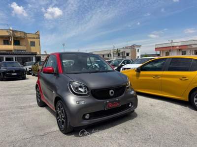 Smart ForTwo 90 cv 0.9 Turbo twinamic Automatica Grigio usata Volla