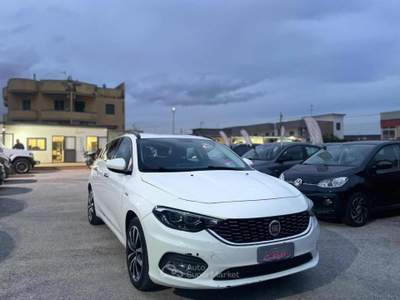 Fiat Tipo 1.6 Mjt S&S SW Lounge Bianco usata Volla