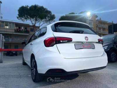 Fiat Tipo 1.6 Mjt S&S SW Lounge Bianco usata Volla