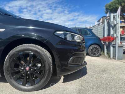 Fiat Tipo 1.4 SW T-Jet Gpl 120CV 5 porte Mirror Nero usata Volla