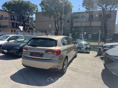 Fiat Tipo 1.3 Mjt S&S 5 porte Business Bronzo usata Volla