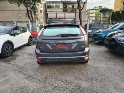 Ford Focus 1.6 TDCi 90 CV 5 P Titanium Grigio usata Volla