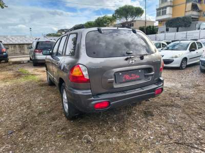 Hyundai Santa Fe 2.0 CRDi TD 4WD Plus Grigio usata Volla