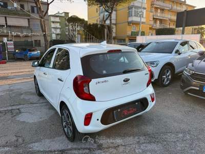 Kia Picanto 1.0 12V EcoGPL 5 porte Cool Bianco usata Volla