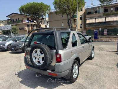 Land Rover Freelander 2.0 Td4 16V cat 3p. Hardback Grigio usata Volla