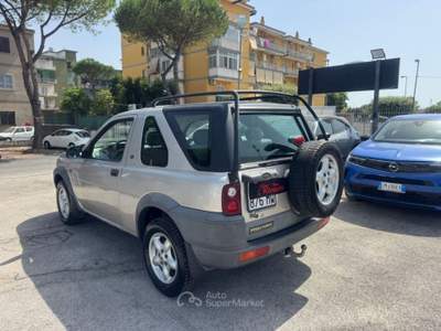 Land Rover Freelander 2.0 Td4 16V cat 3p. Hardback Grigio usata Volla