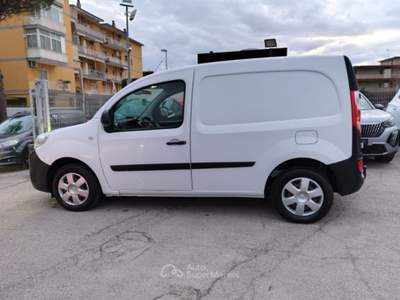 Nissan NV250 1.5 dCi 95CV PL Van Bianco usata Volla