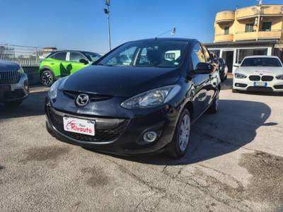 Mazda 2 1.3 Benz 75CV 5p. Trendy Nero usata Volla