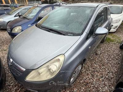 Opel Corsa 1.2 3 porte Cosmo Argento usata Volla