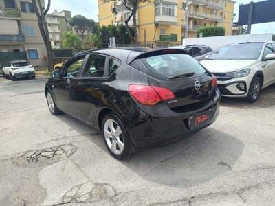Opel Astra 1.4 100CV 5 porte Elective Nero usata Volla