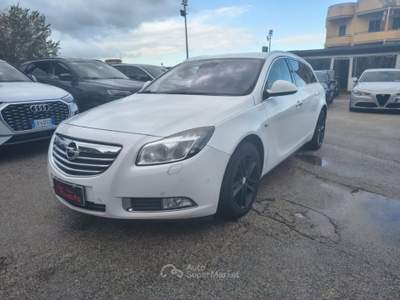 Opel Insignia 2.0 CDTI 160CV 4 porte Elective 4x4 Bianco usata Volla