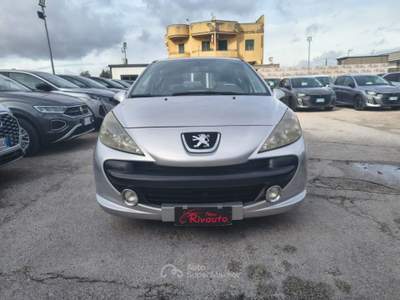 Peugeot 207 1.4 HDi 70CV 5p. Energie Sport Argento usata Volla