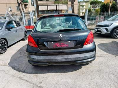Peugeot 207 1.4 HDi 70CV 5p. XT Nero usata Volla